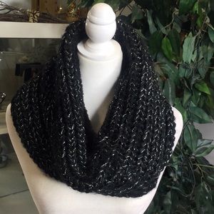 EUC Juicy Couture Black & Silver Metallic Infinity Scarf/Muffler